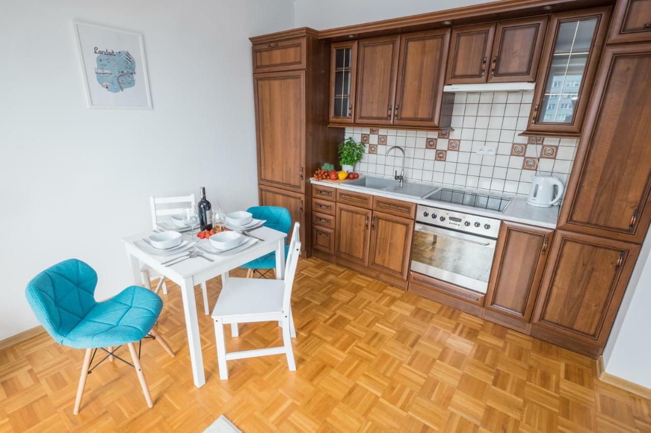 Blue Sky Apartment Varşova Dış mekan fotoğraf